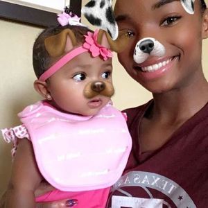 Meet your Posher, Maya